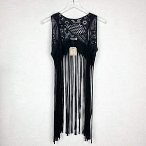 SALE!!!!🥰🌸😁Earthbound | ❤😀👍😁🍂Sleeveless Black Fringe Boho Vest